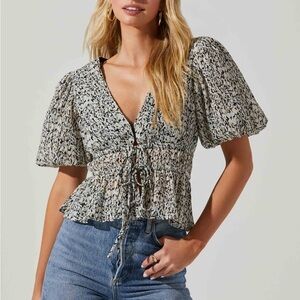 ASTR The Label Revolve Alexis Floral Ruched Short Puff Sleeve Tie Front Top